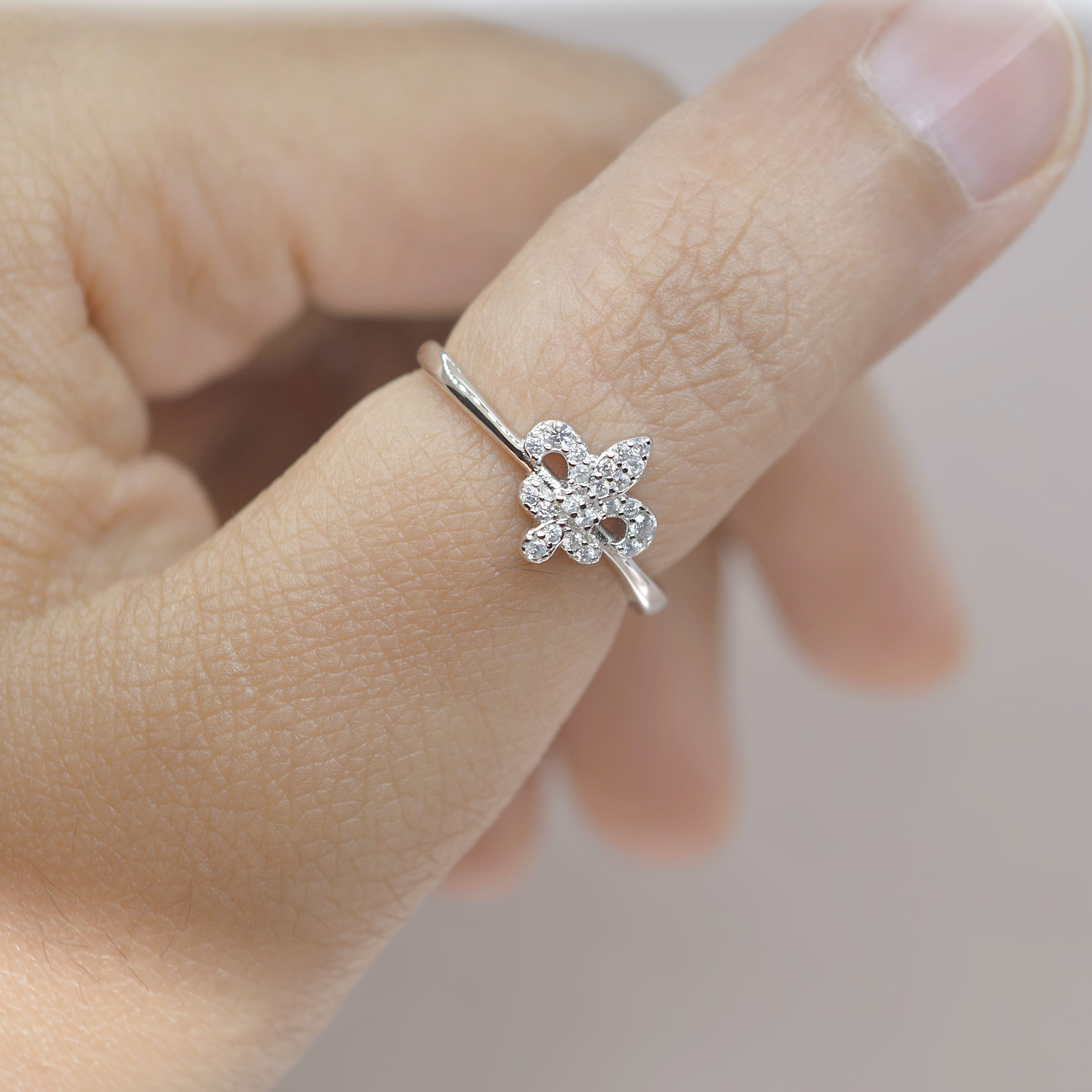 Royal Emblem 925 Sterling Silver Ring