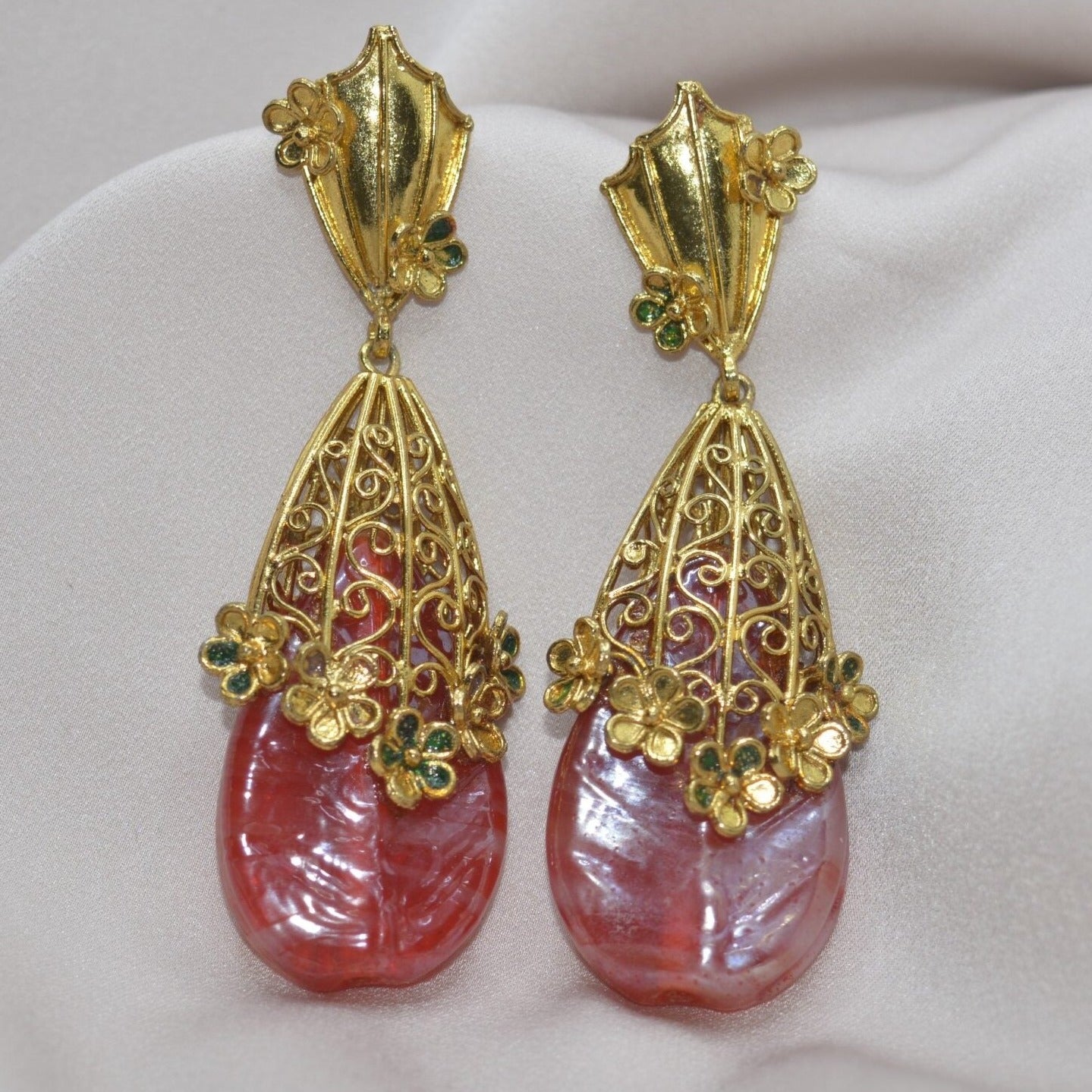 Dangling Delight Earring - Luxevogue