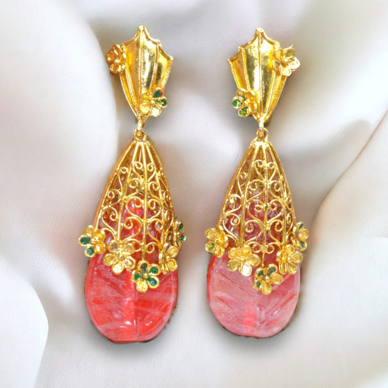 Dangling Delight Earring - Luxevogue
