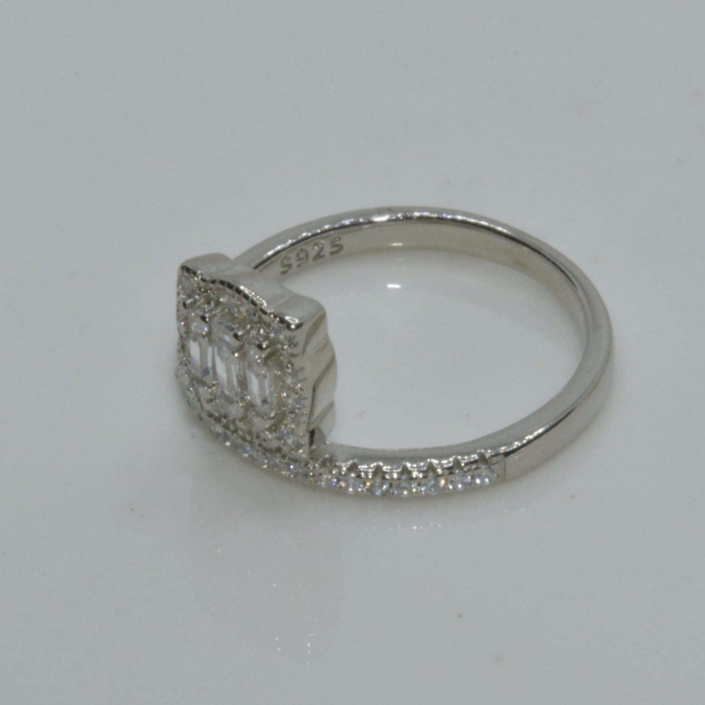 Elevated Square Stones Stack Ring - Luxevogue