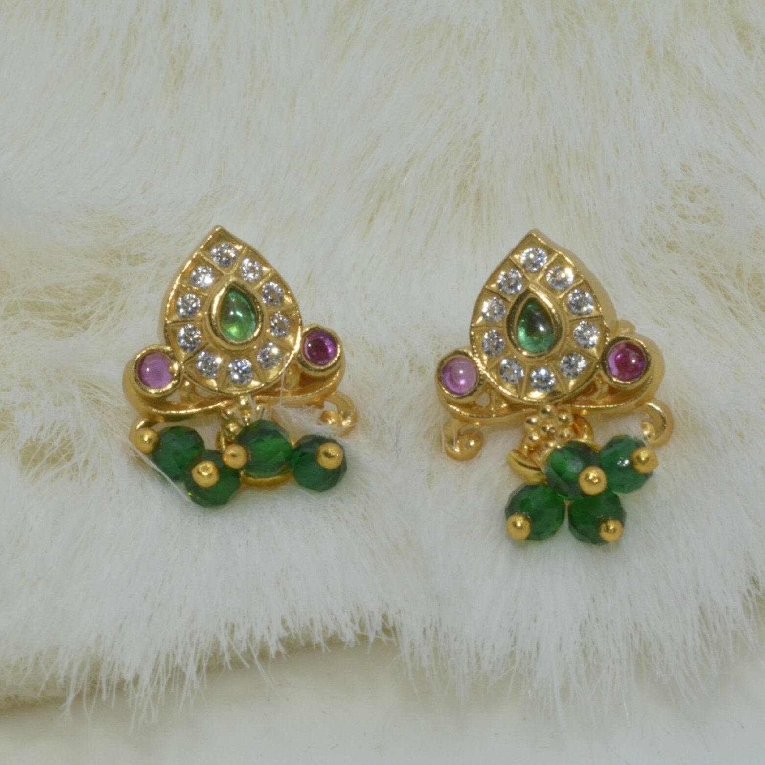 Enchanting Leaf-inspired Earrings - Luxevogue