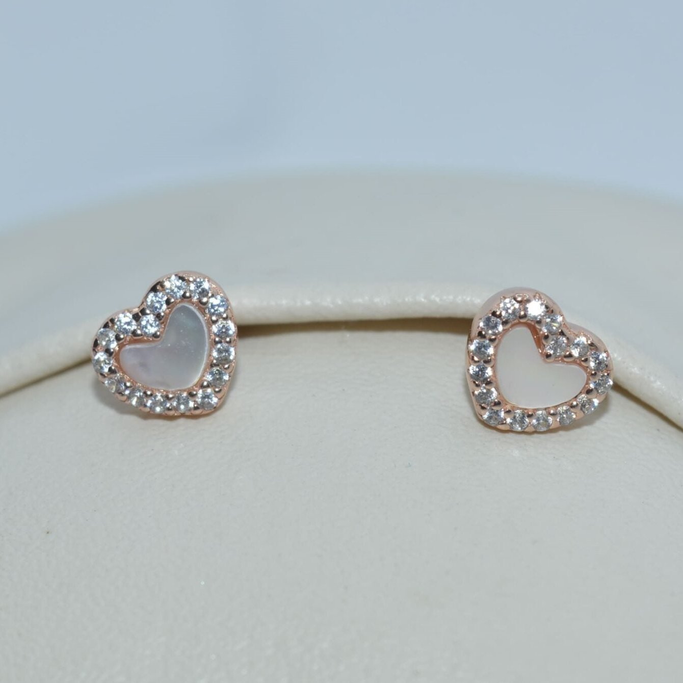 Heart Radiant Studs - Luxevogue