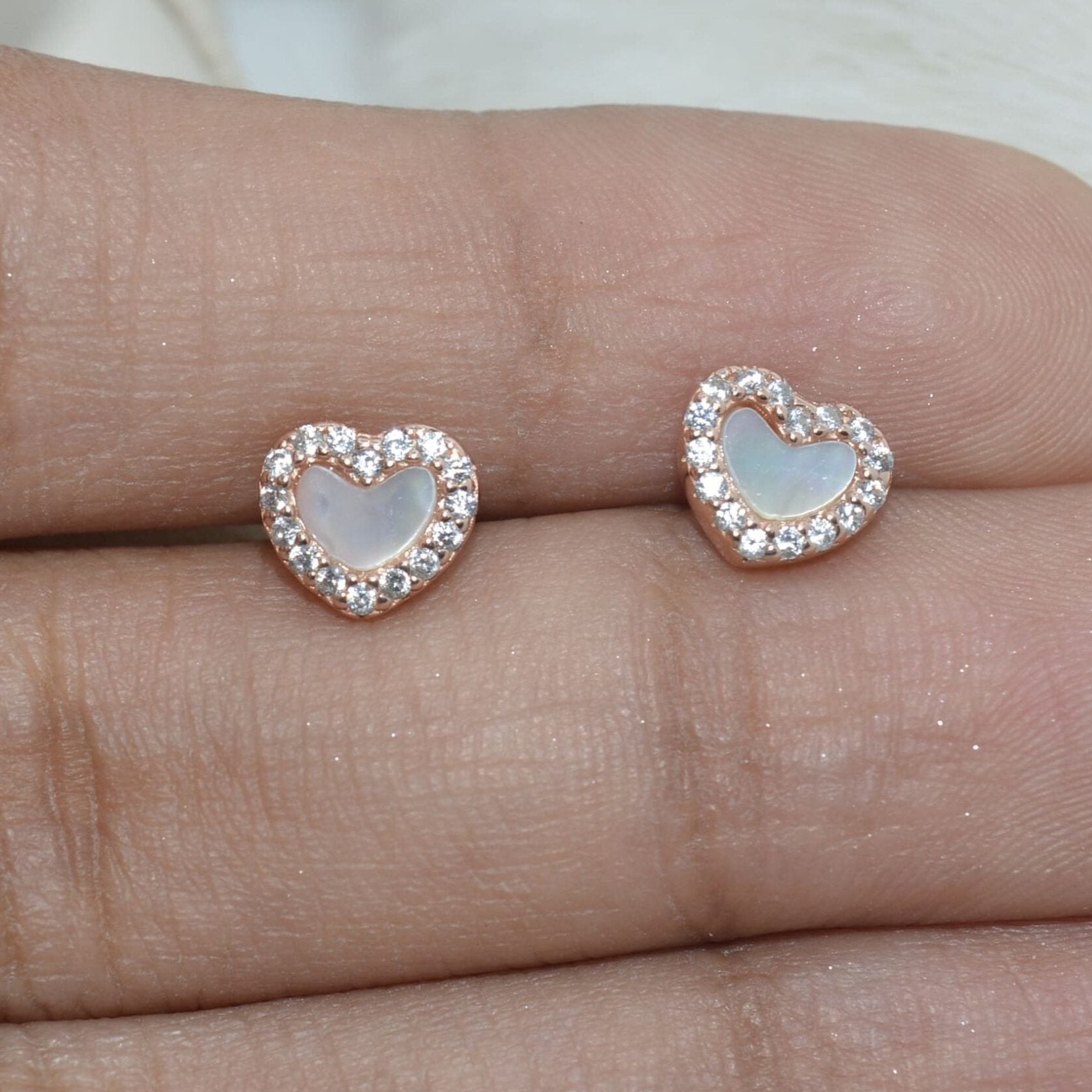 Heart Radiant Studs - Luxevogue