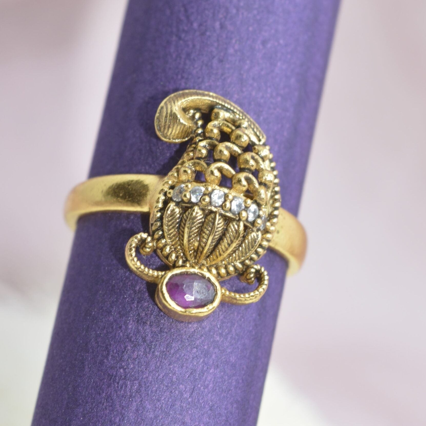 Heritage Charisma Ring - Luxevogue