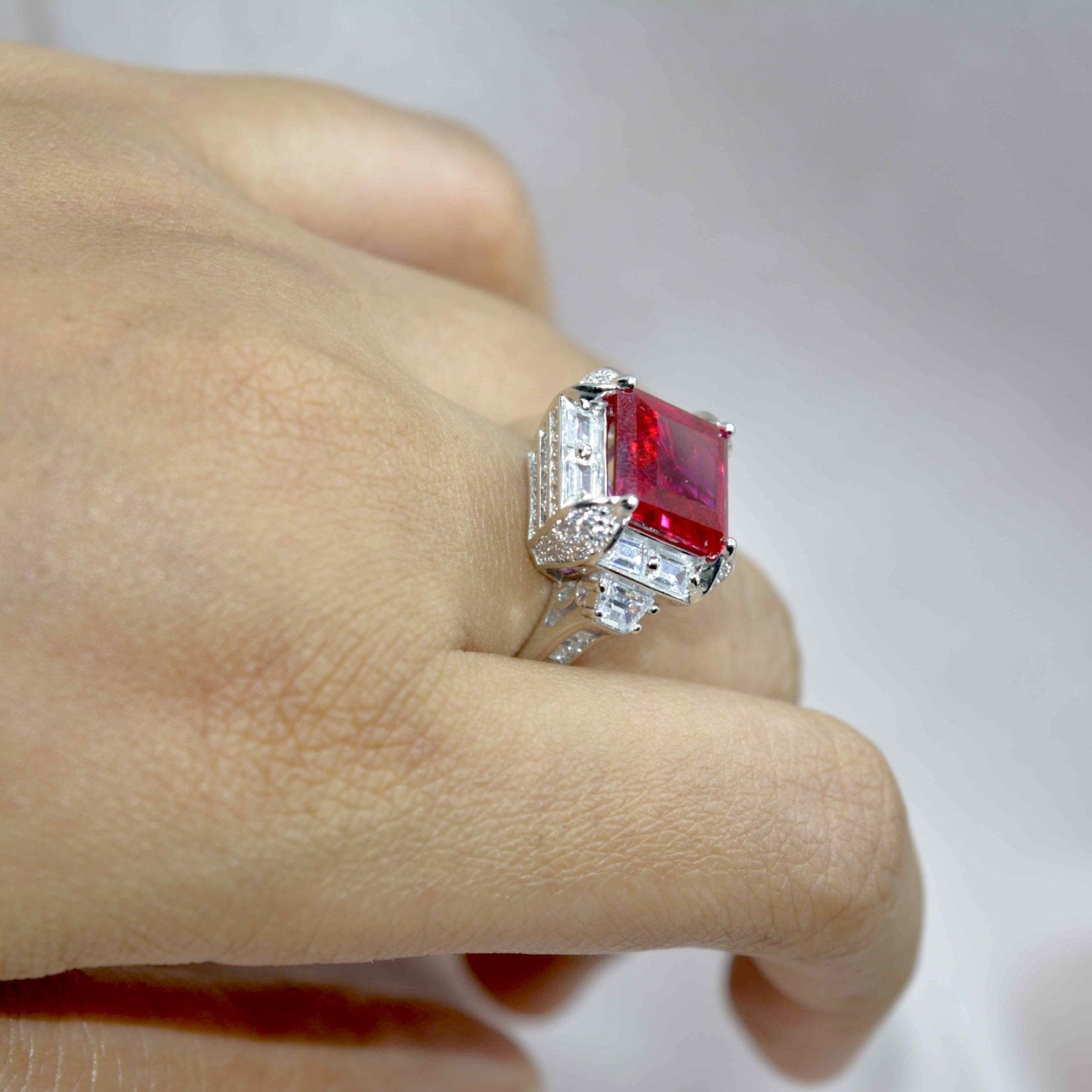 Rose Royale Ring - Luxevogue