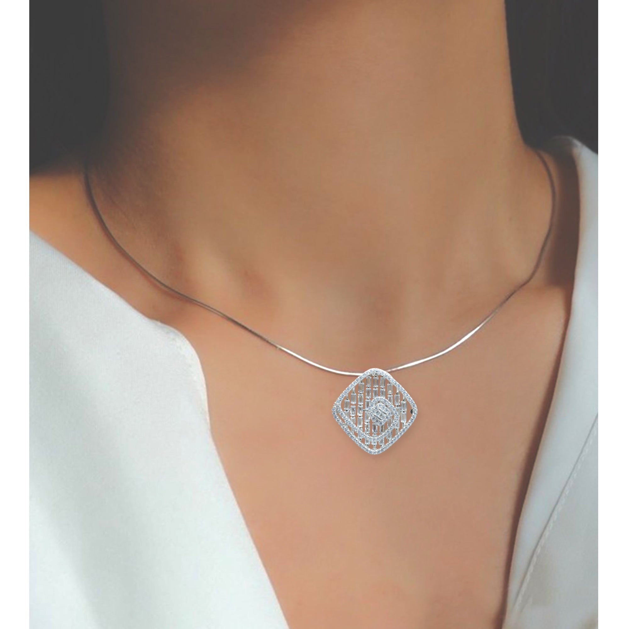 Timeless Beauty Pendant Set - Luxevogue