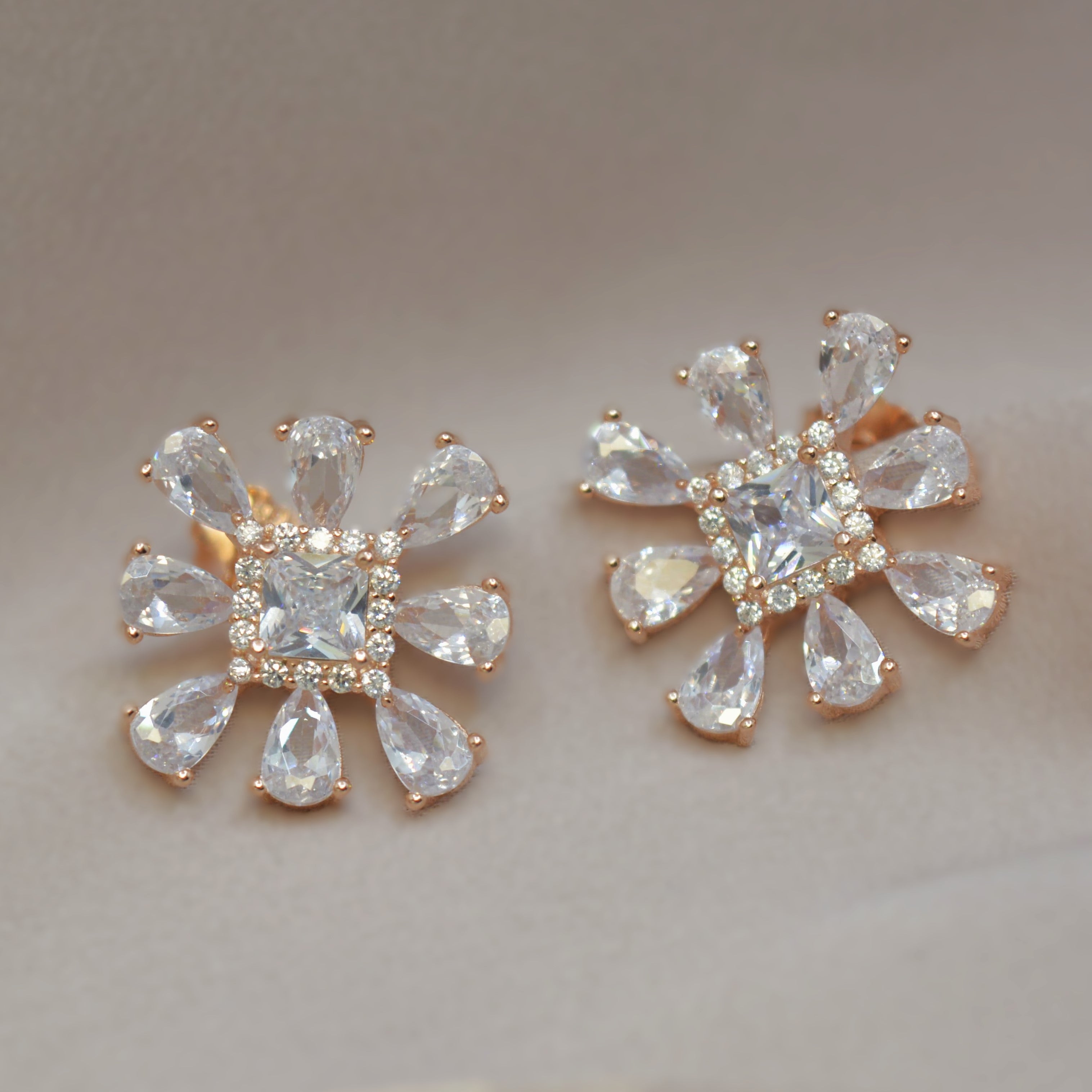 Luxurious Snowflake Diamond Earrings for Women - 925 Silver Jewelry