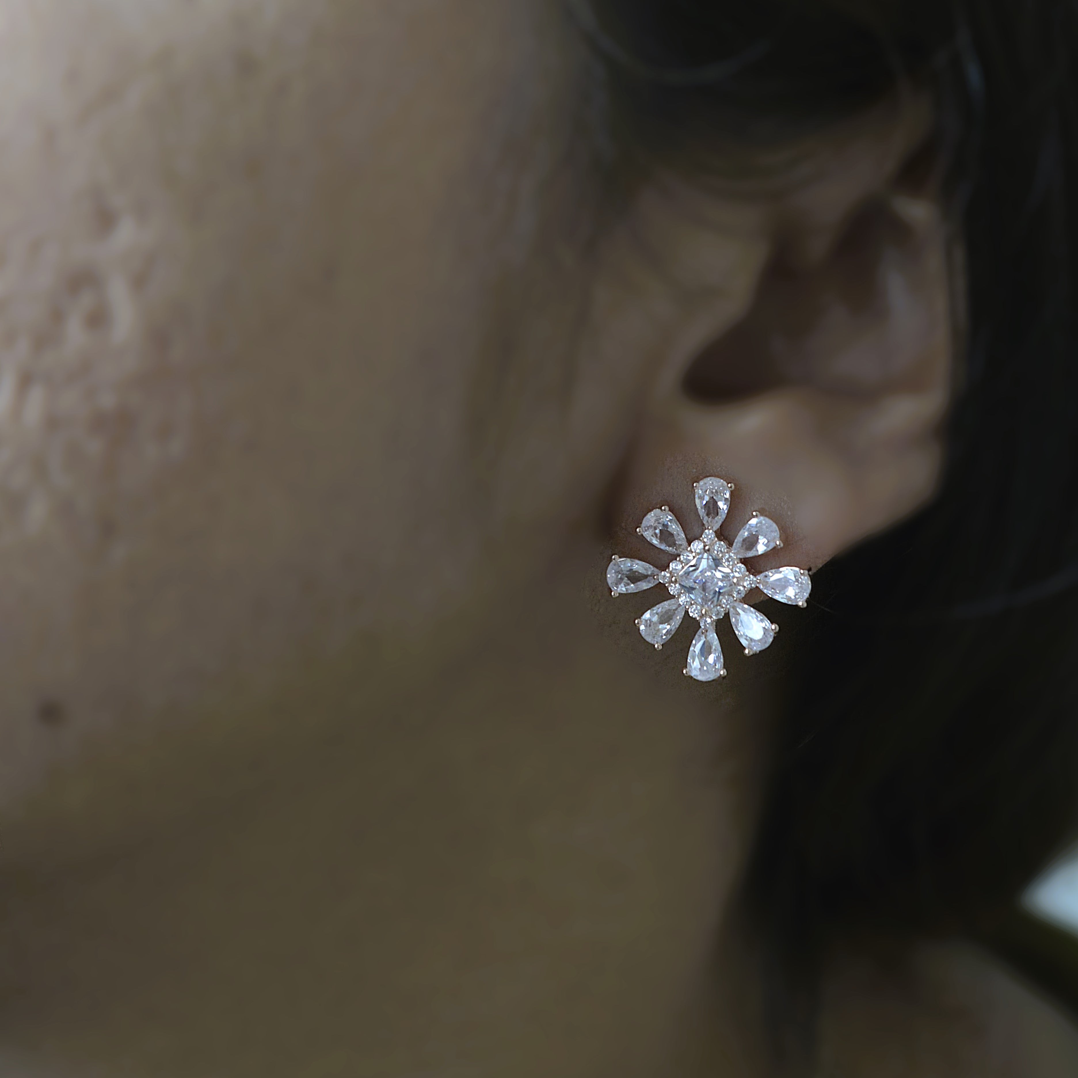 Luxurious Snowflake Diamond Earrings for Women - 925 Silver Jewelry