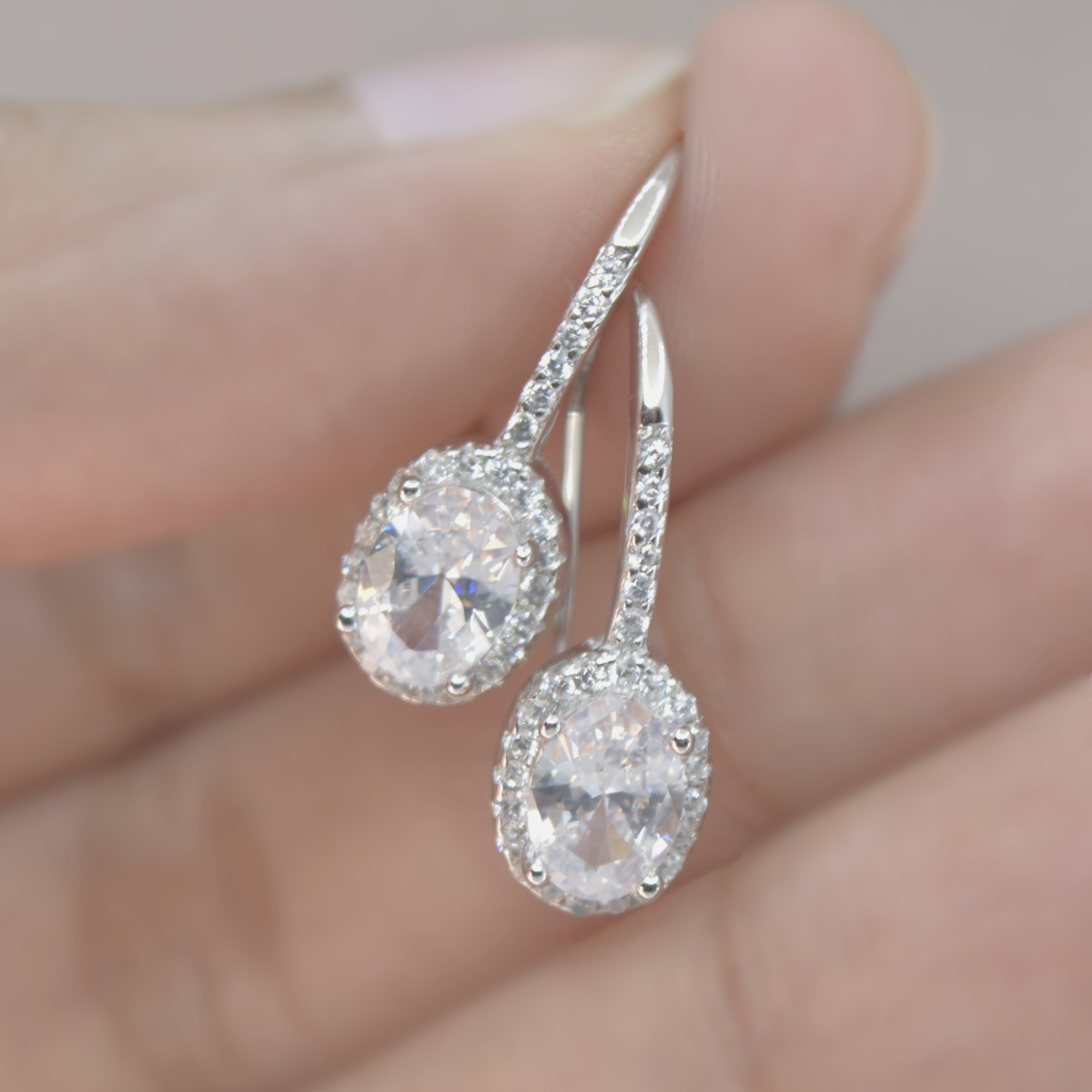 925 Sterling Silver Timeless Drop Earrings