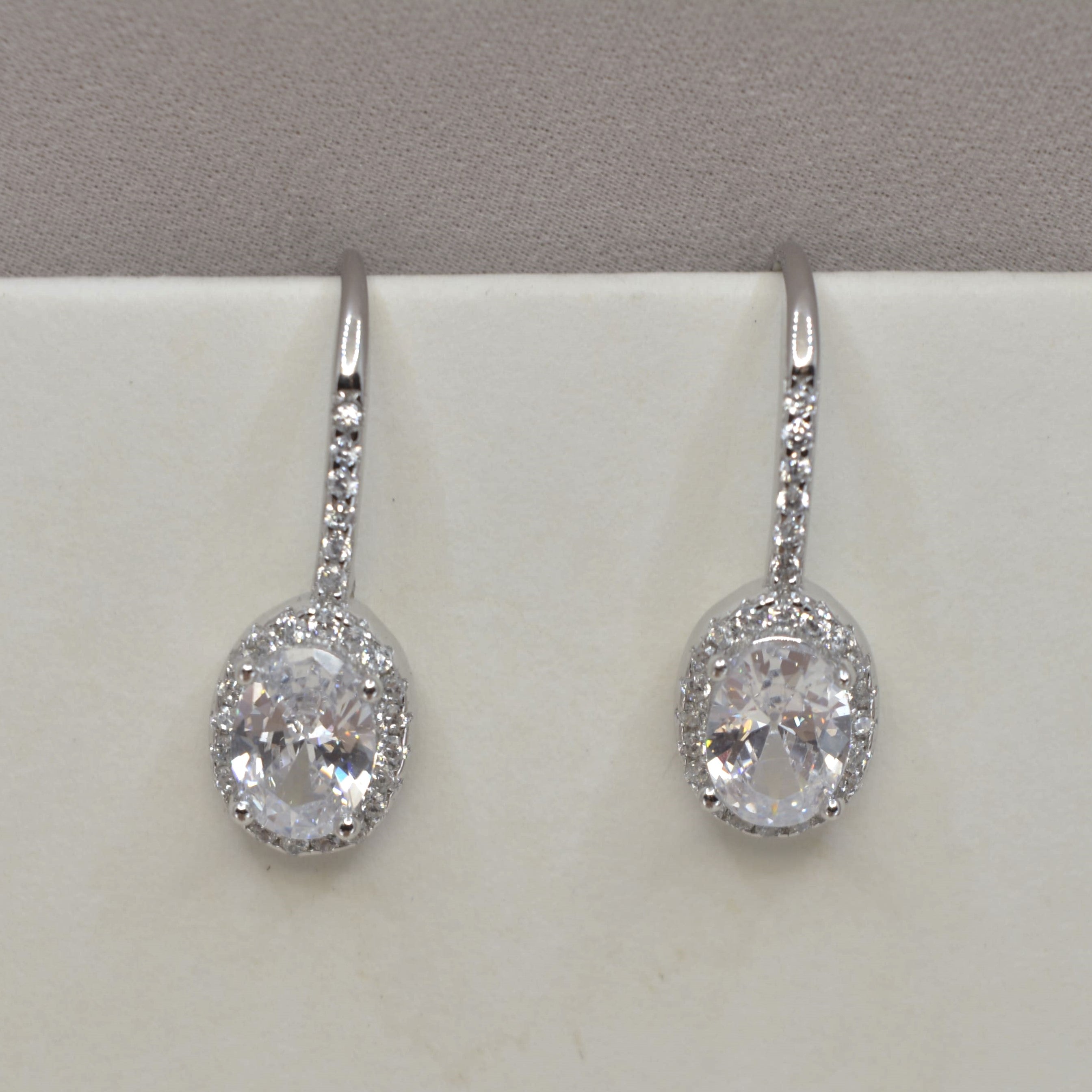 925 Sterling Silver Timeless Drop Earrings