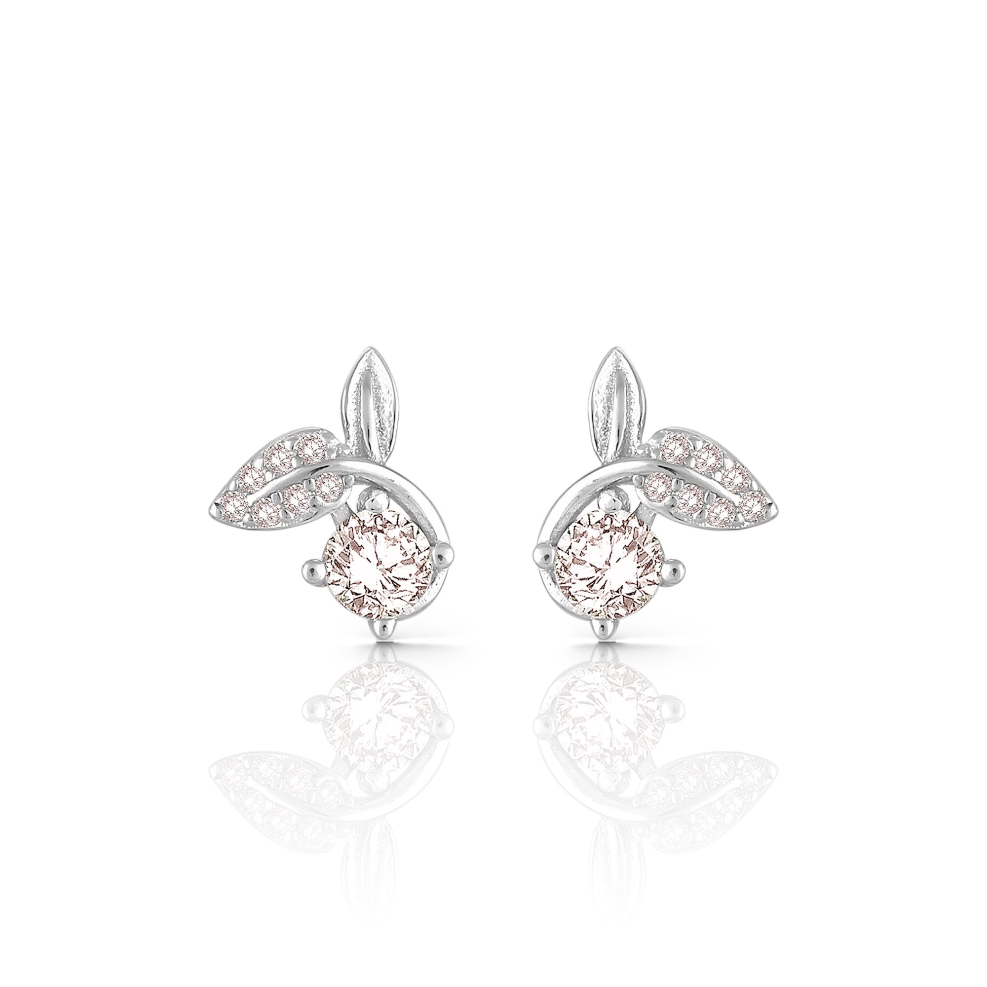 Fin-Tastic Stud Earrings in 925 Sterling Silver