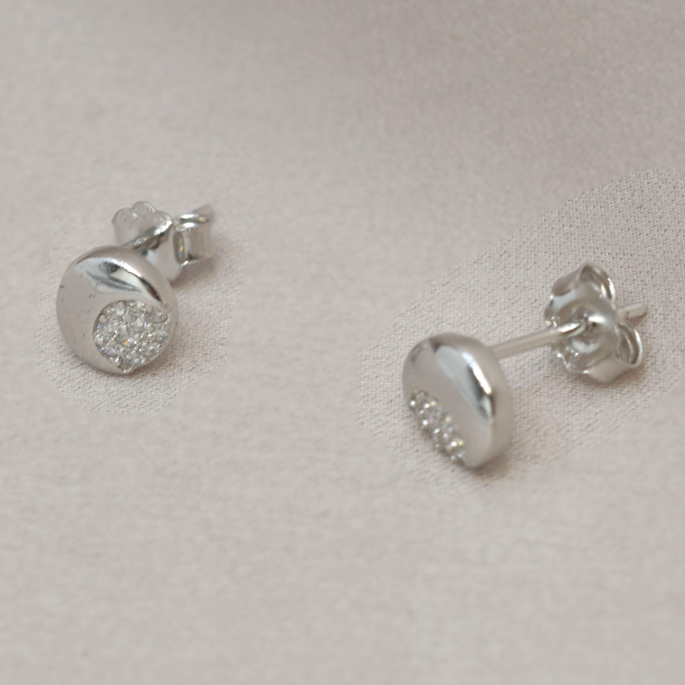 Disc Stud Earrings in 925 Sterling Silver