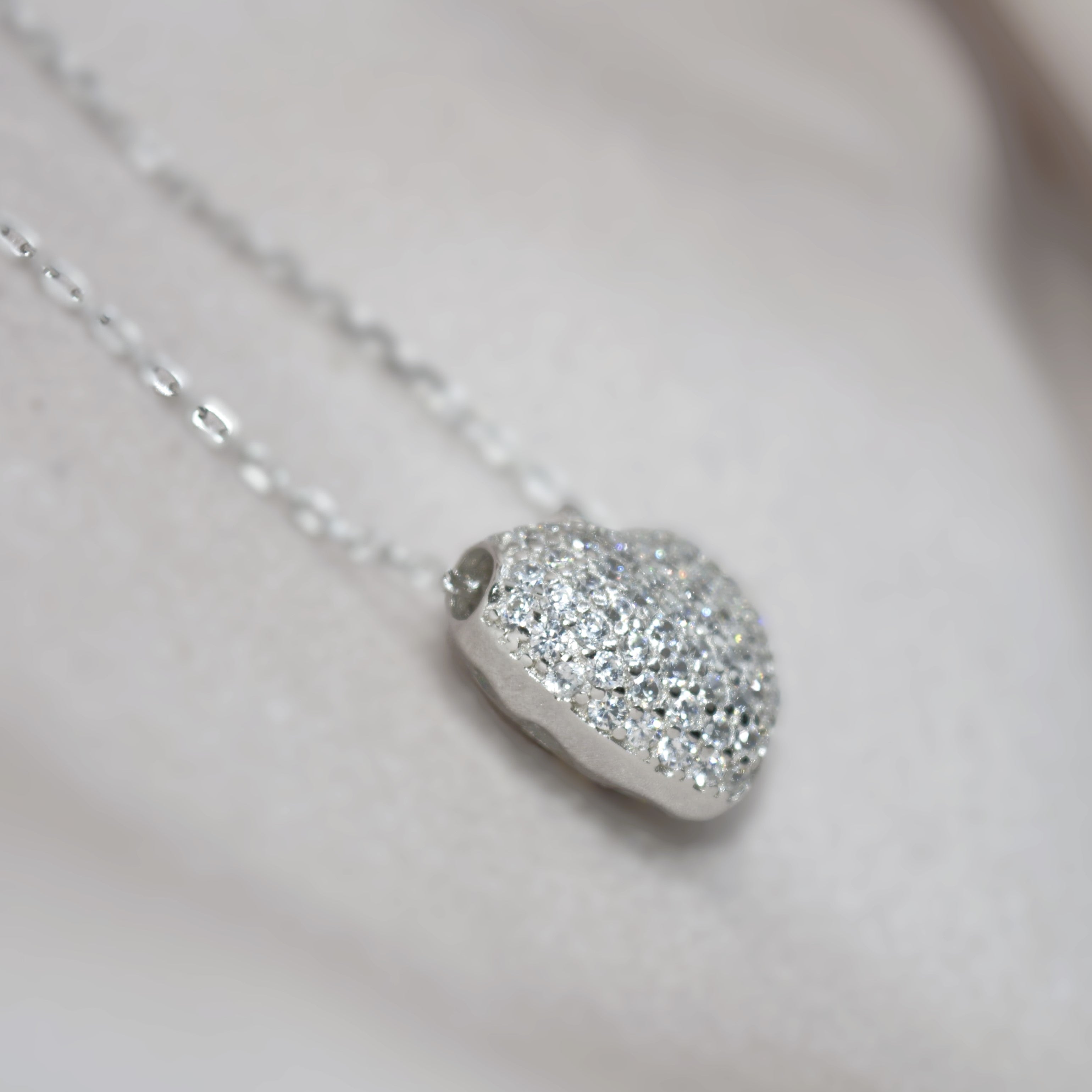 Romantic Heart-Shaped Diamond Like Necklace for Women - 925 Silver Jewelry