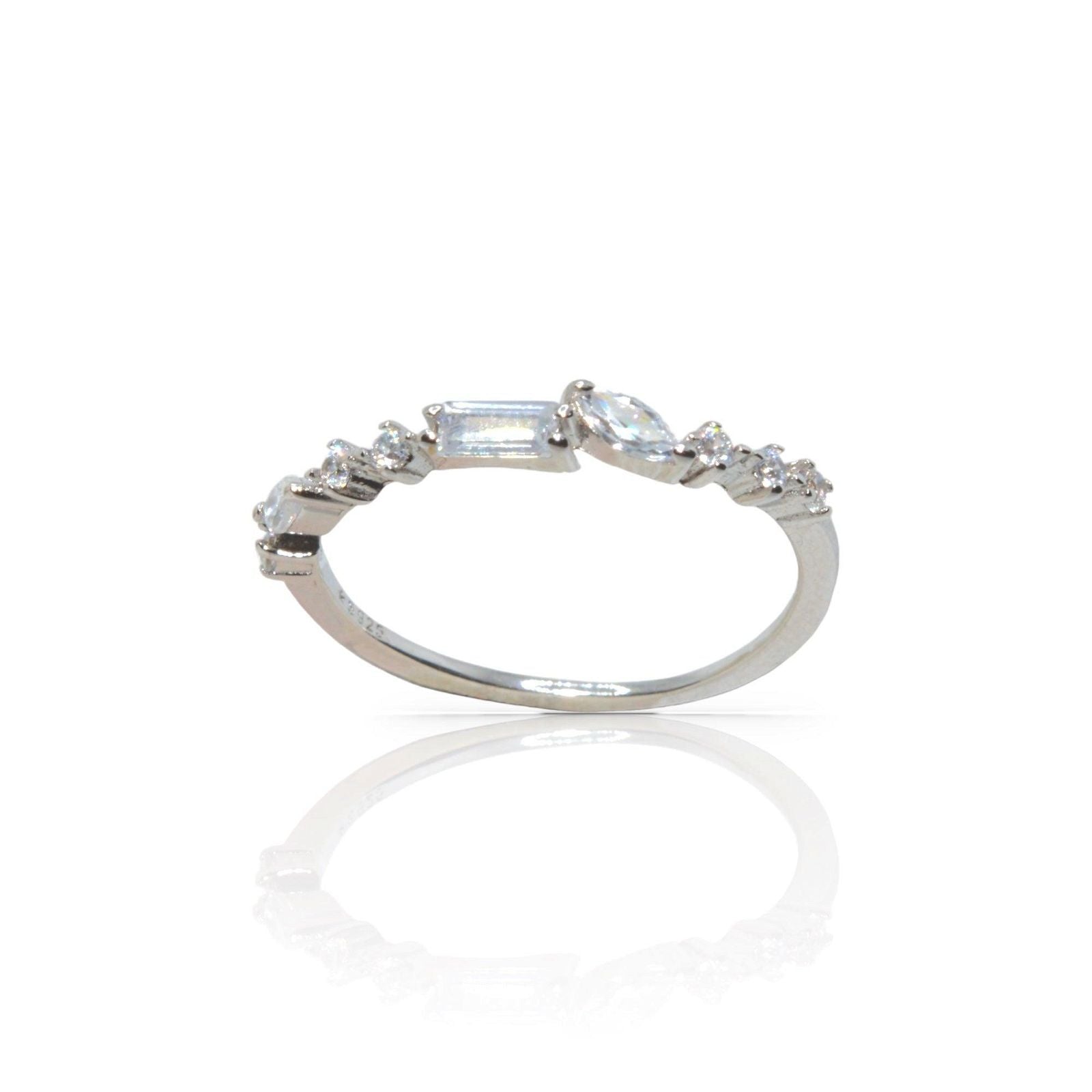 Band Like Diamond Shine Ring - Luxevogue