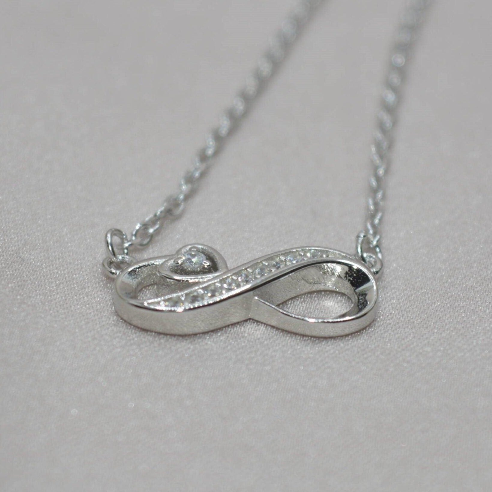 Boundless Affection Necklace - Luxevogue