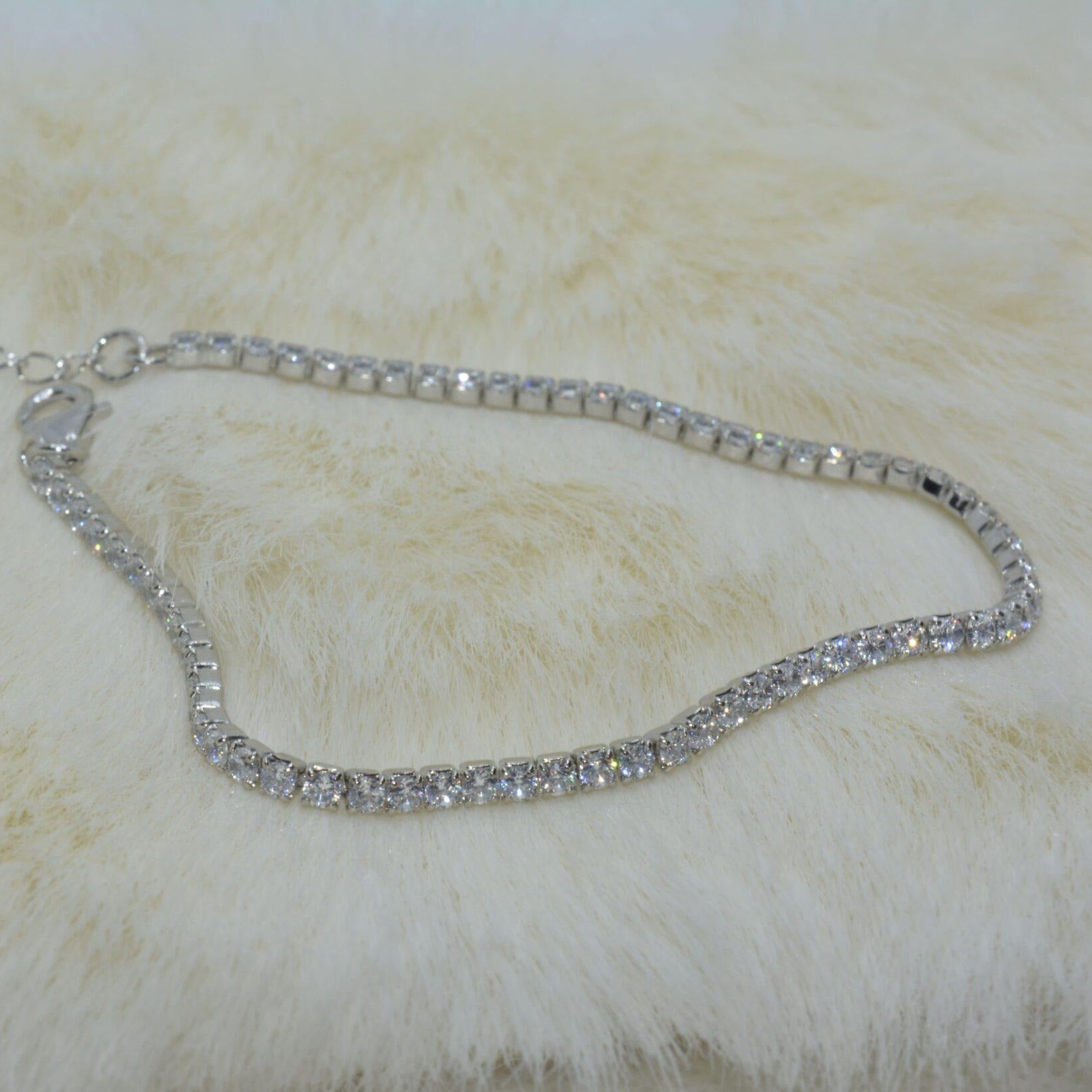 Brilliant Tennis Bracelet (Small) - Luxevogue