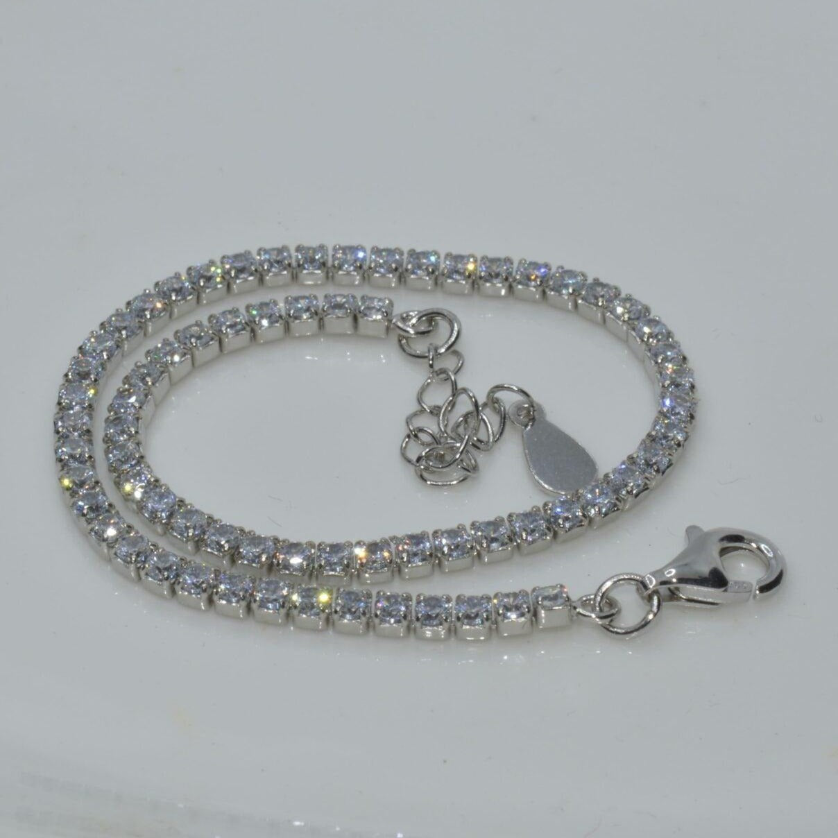 Brilliant Tennis Bracelet (Small) - Luxevogue