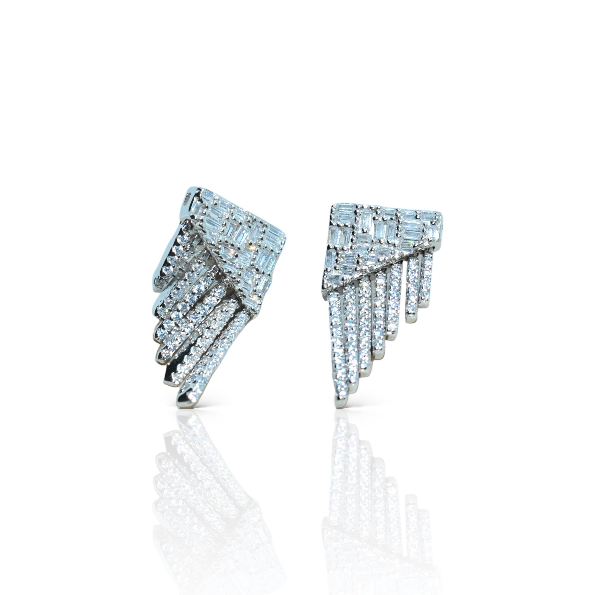 Dazzle Style Earrings - Luxevogue