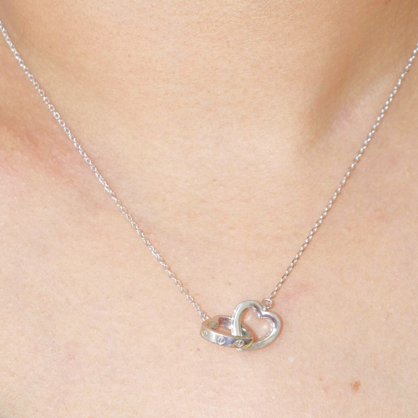 Entwined Hearts Necklace - Luxevogue