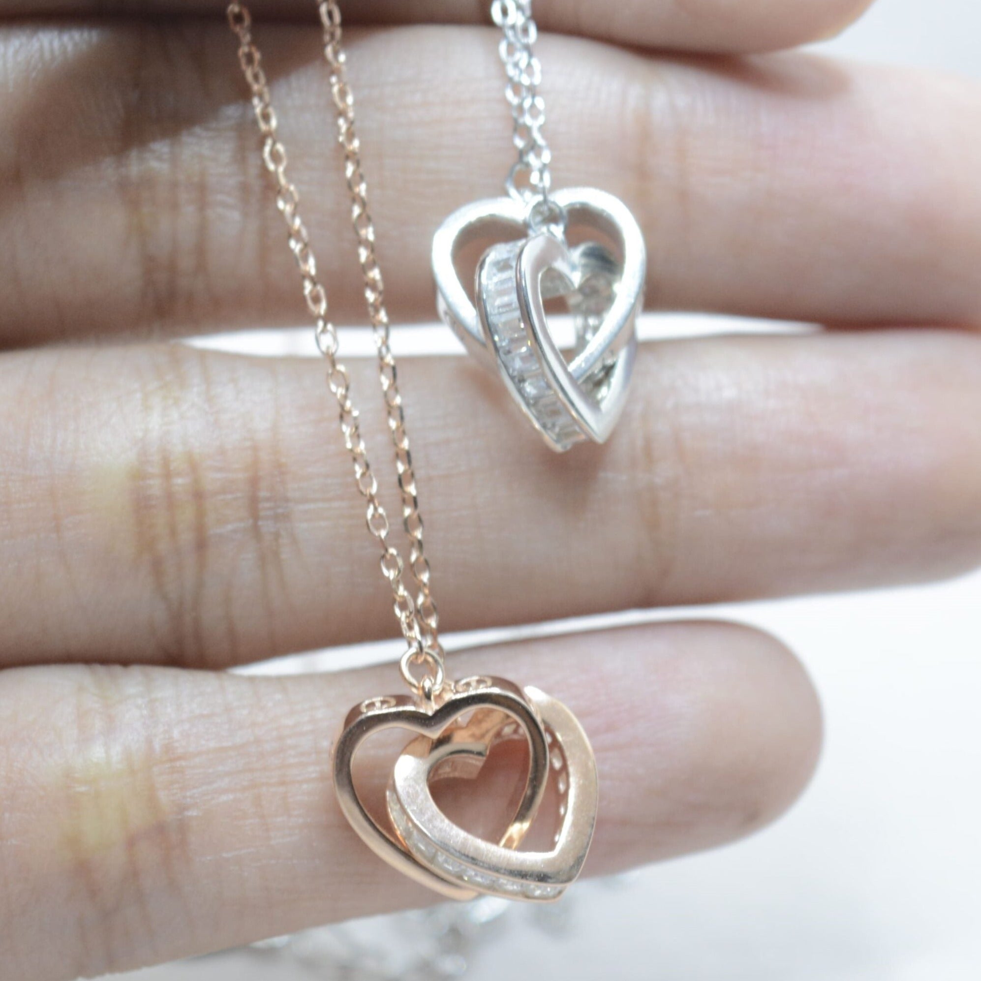 Entwined Hearts Necklace - Luxevogue