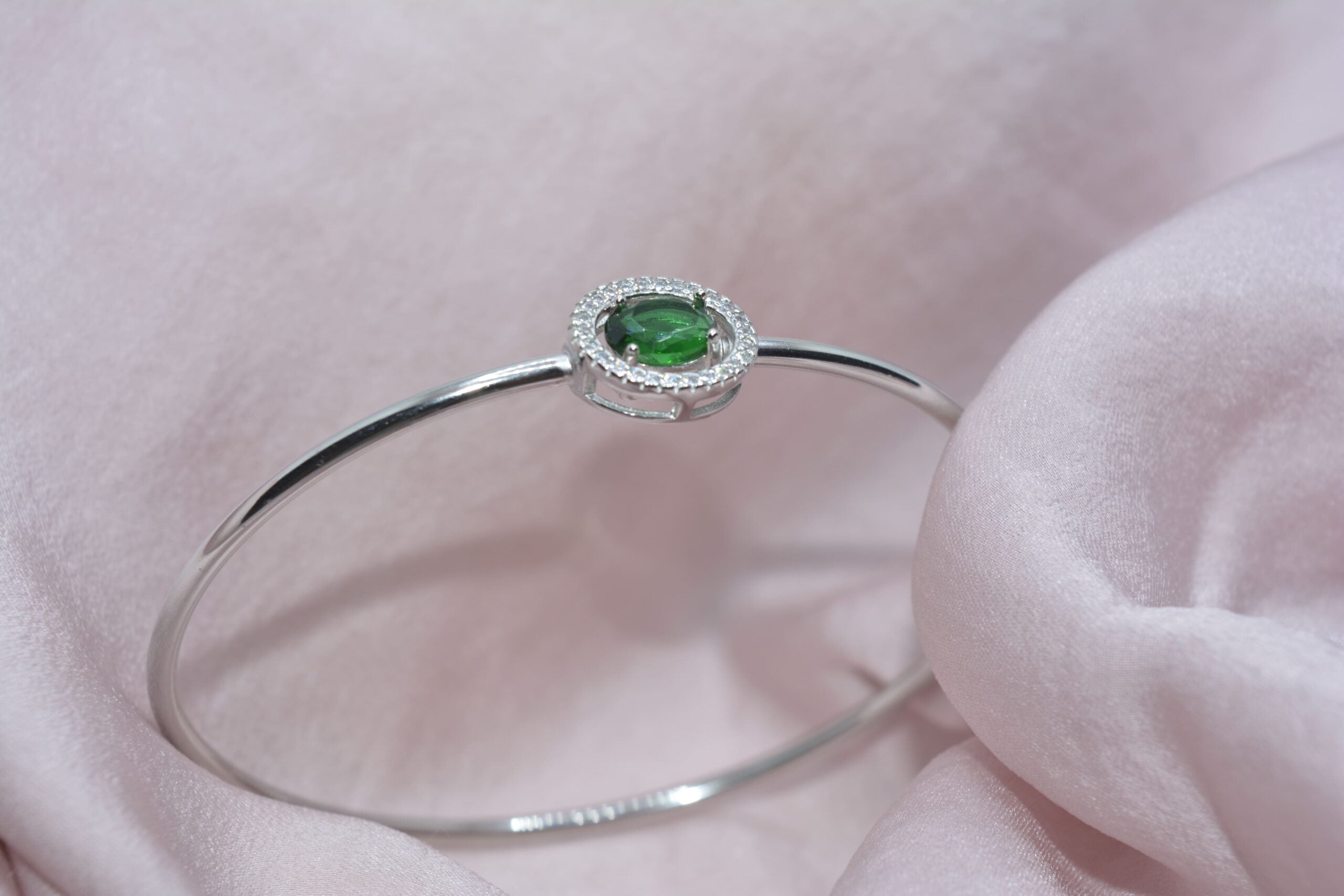 Green brilliance Oval Bracelet - Luxevogue