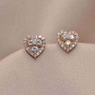 Mini Heart shaped Studs - Luxevogue