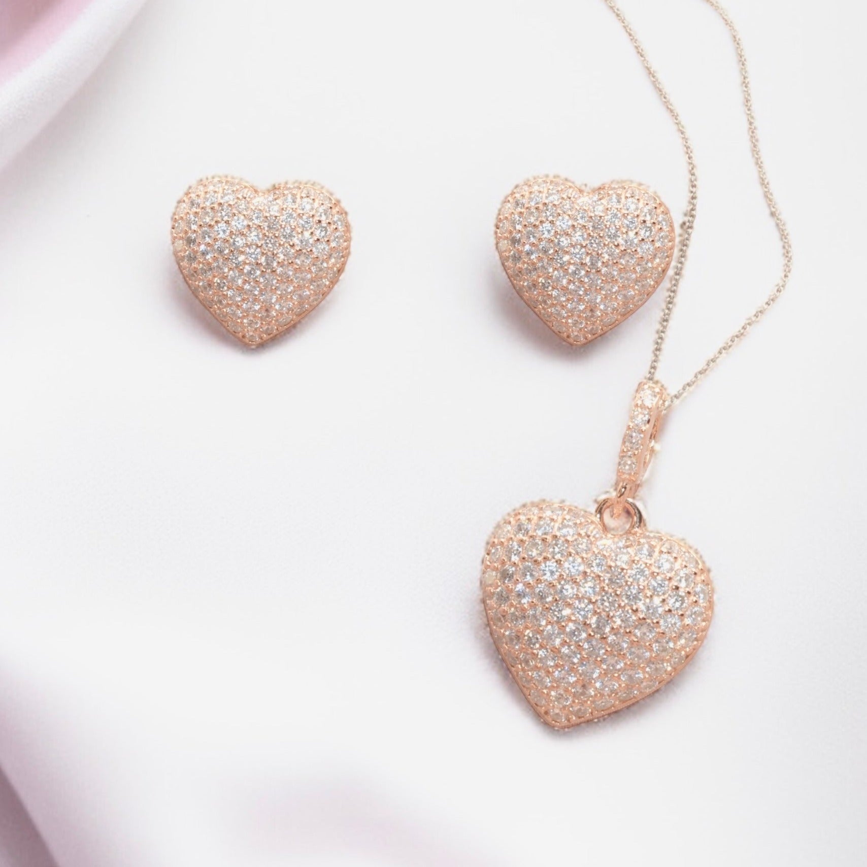 Radiant Hearts Pendant Set - Luxevogue