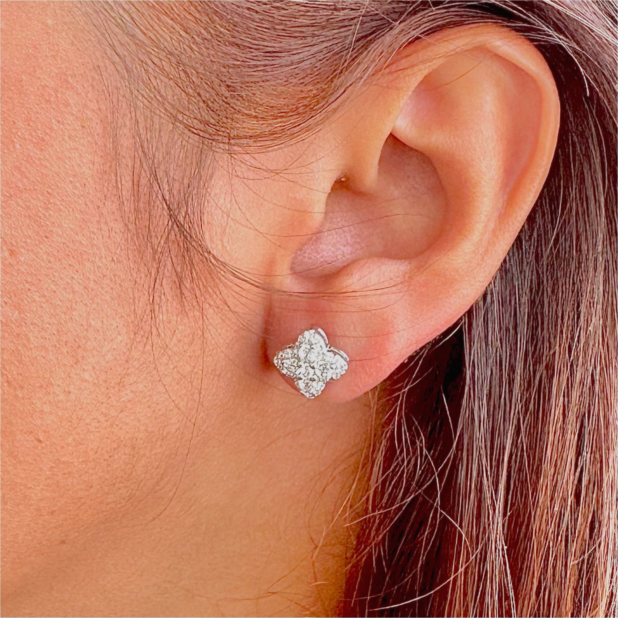 Silver Blossom stud Earrings - Luxevogue