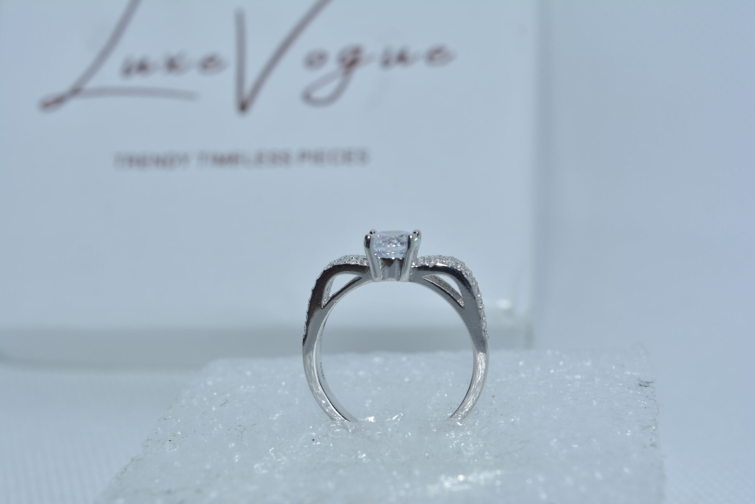 Silver Sparkle Ring - Luxevogue