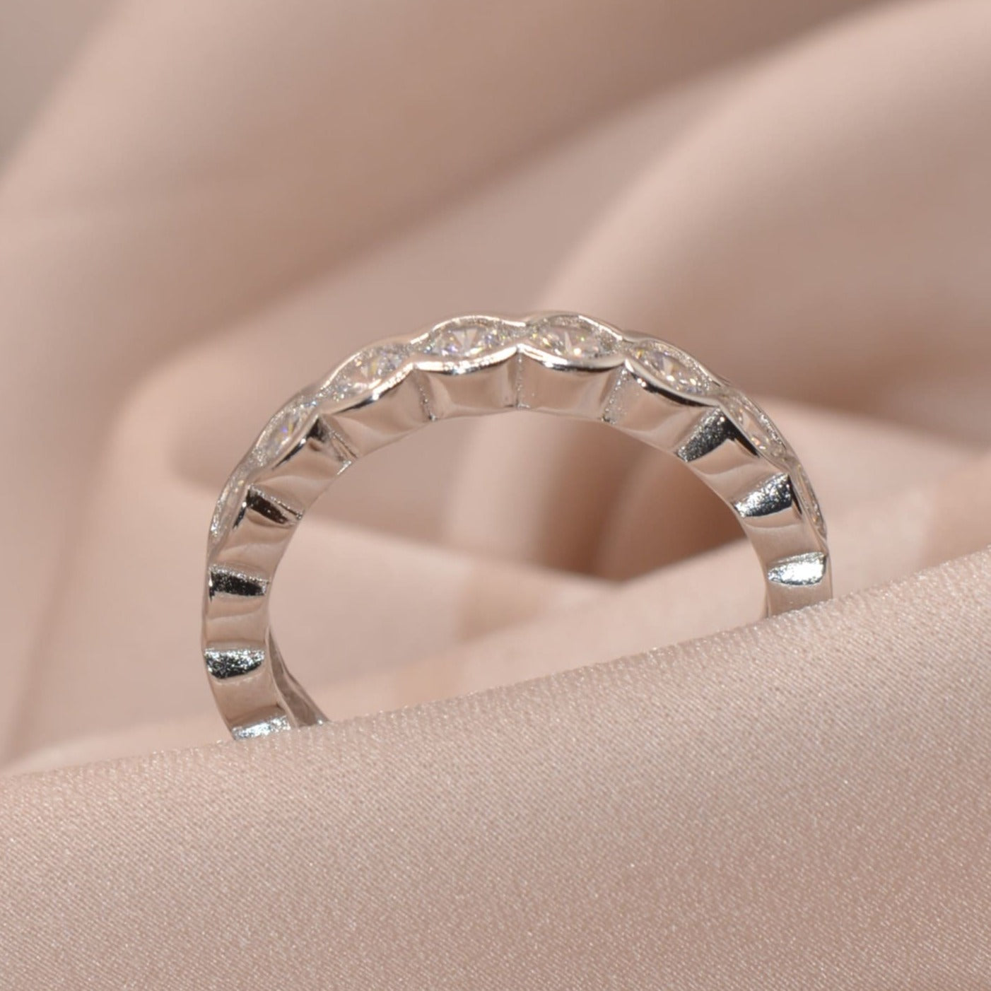 Wave White Band Ring - Luxevogue