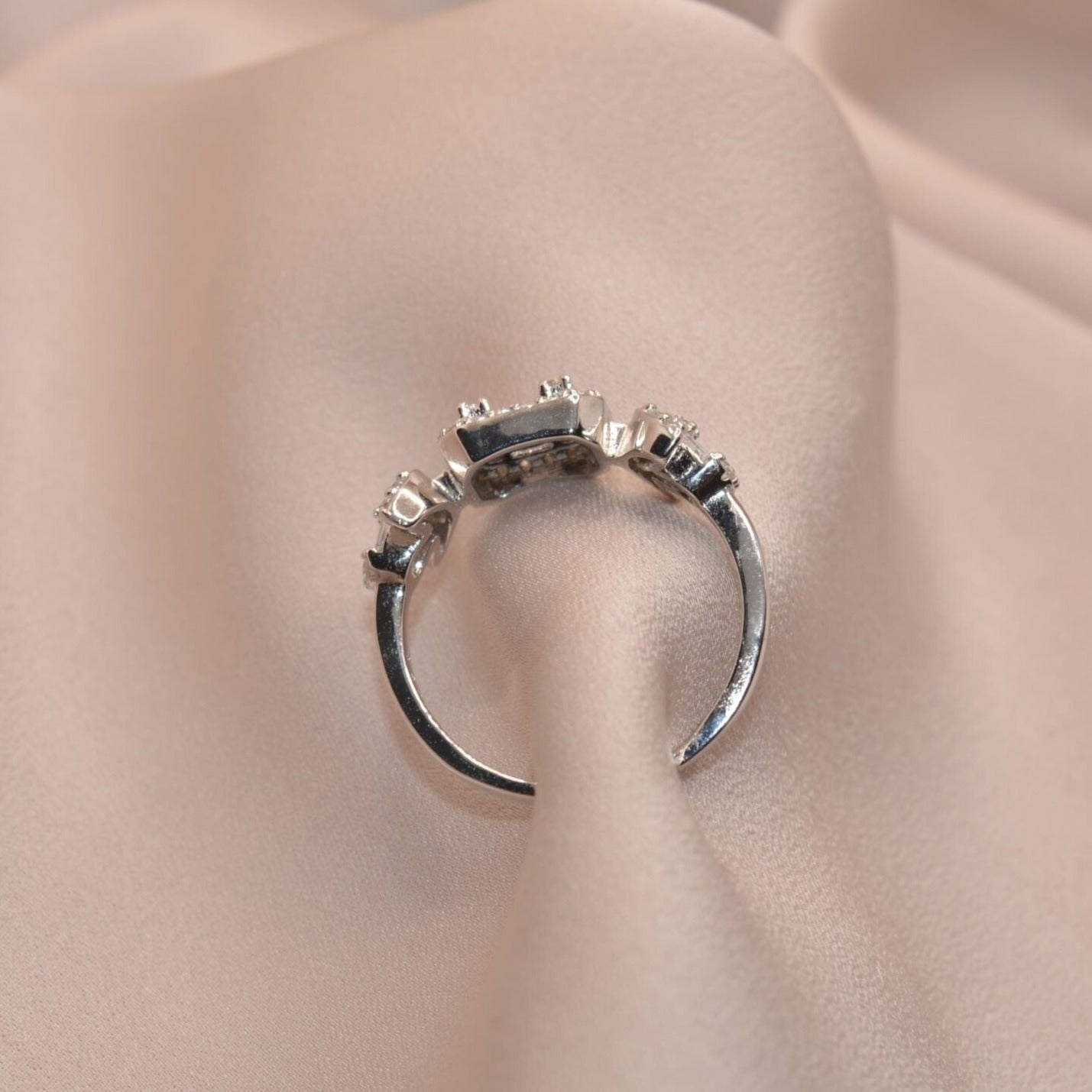 Whitstone Gold Adjustable Ring - Luxevogue